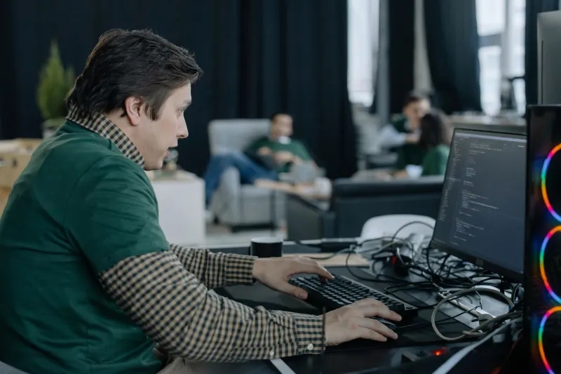 Inbox Overload: The Hidden Force Slowing Down Your Engineering Team's Delivery Cycle